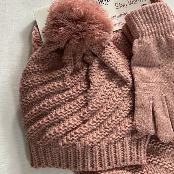 Three-piece Winter Set - Picture 3 of 5